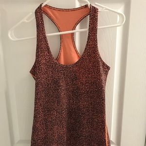 Lululemon Cool Racerback I CRB sz 6 Dot Tank